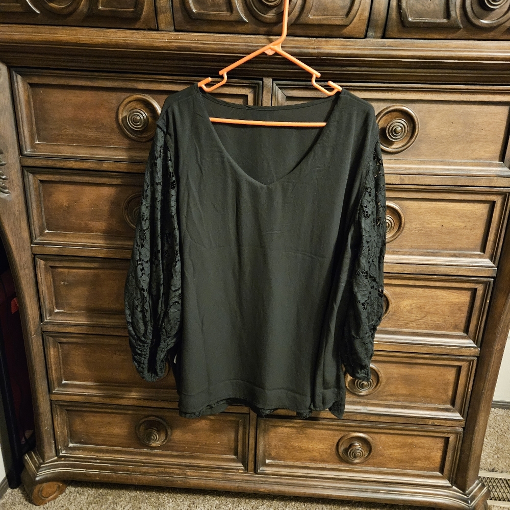 Oddy Blouse